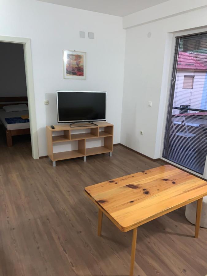 Peštani Restaurant & Apartments Lipa מראה חיצוני תמונה
