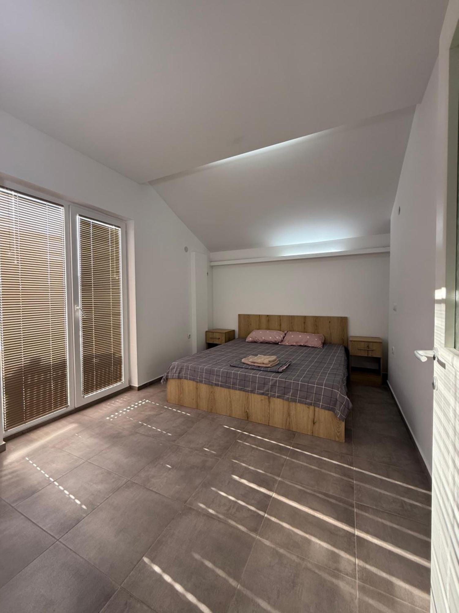 Peštani Restaurant & Apartments Lipa מראה חיצוני תמונה