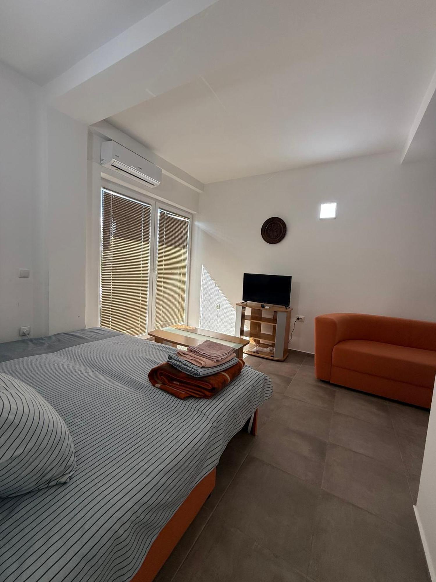 Peštani Restaurant & Apartments Lipa מראה חיצוני תמונה